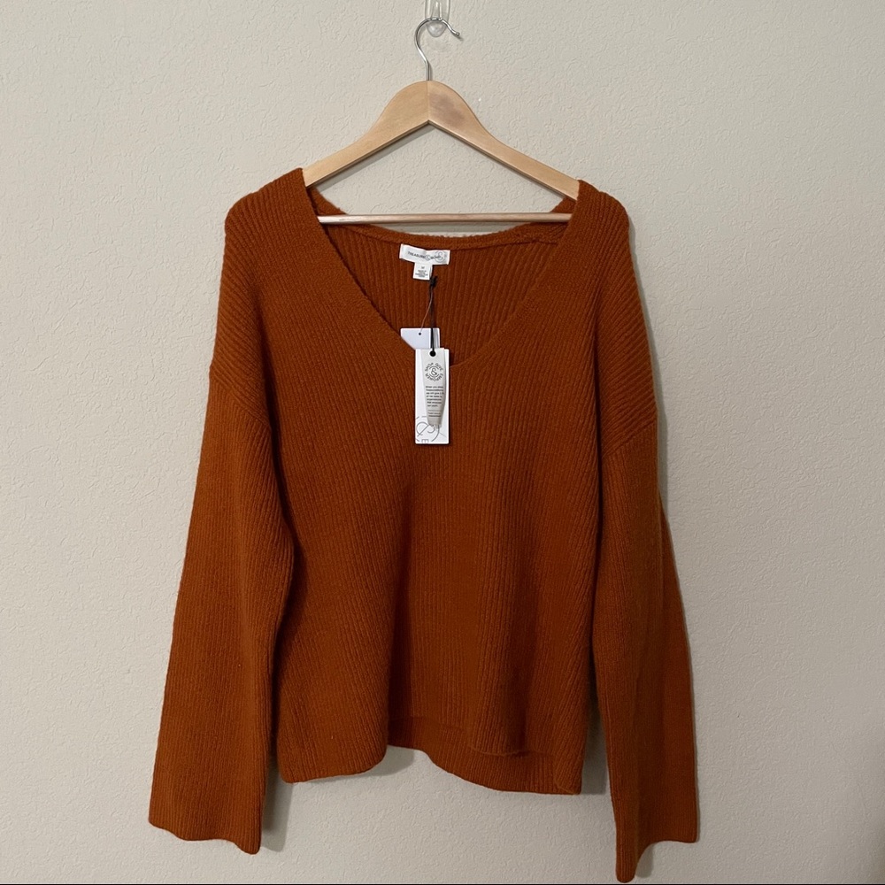 NWT TREASURE & BOND V-neck Sweater In Rust Leather - Picture 3 of 6